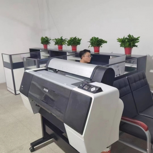 菲林打印機(jī)二次合作老客戶安裝現(xiàn)場(chǎng)
